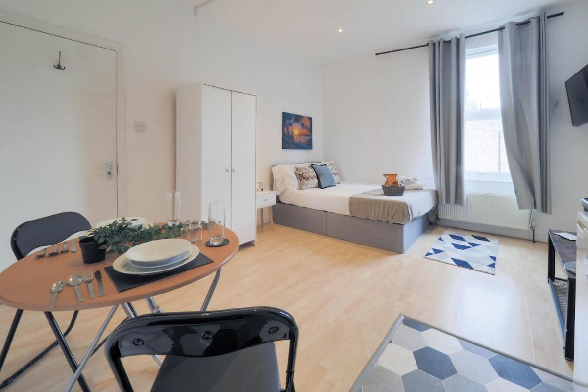 Apartament S4 Cozy Full Modern In Kilburn With Kitchen *